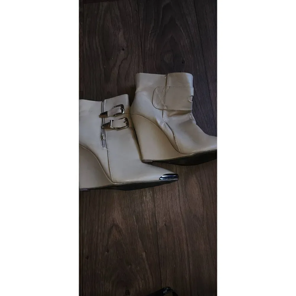 Wild Rose Paulina Wedge Bootie